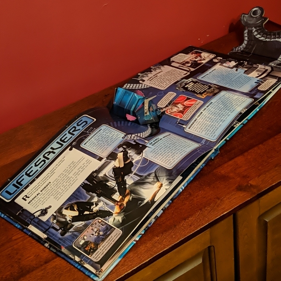 Robots Book - Picture 2 of 6